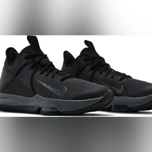 LeBron Witness 4